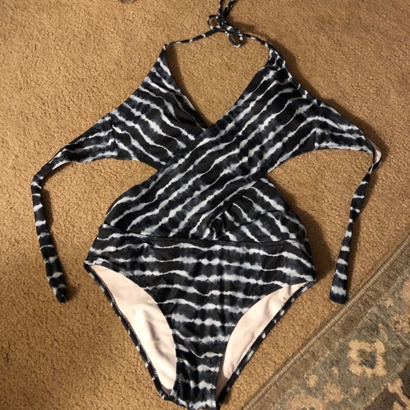 Bathing Suit - Picture 2 of 4